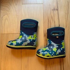 Toddler Bogs Size 5